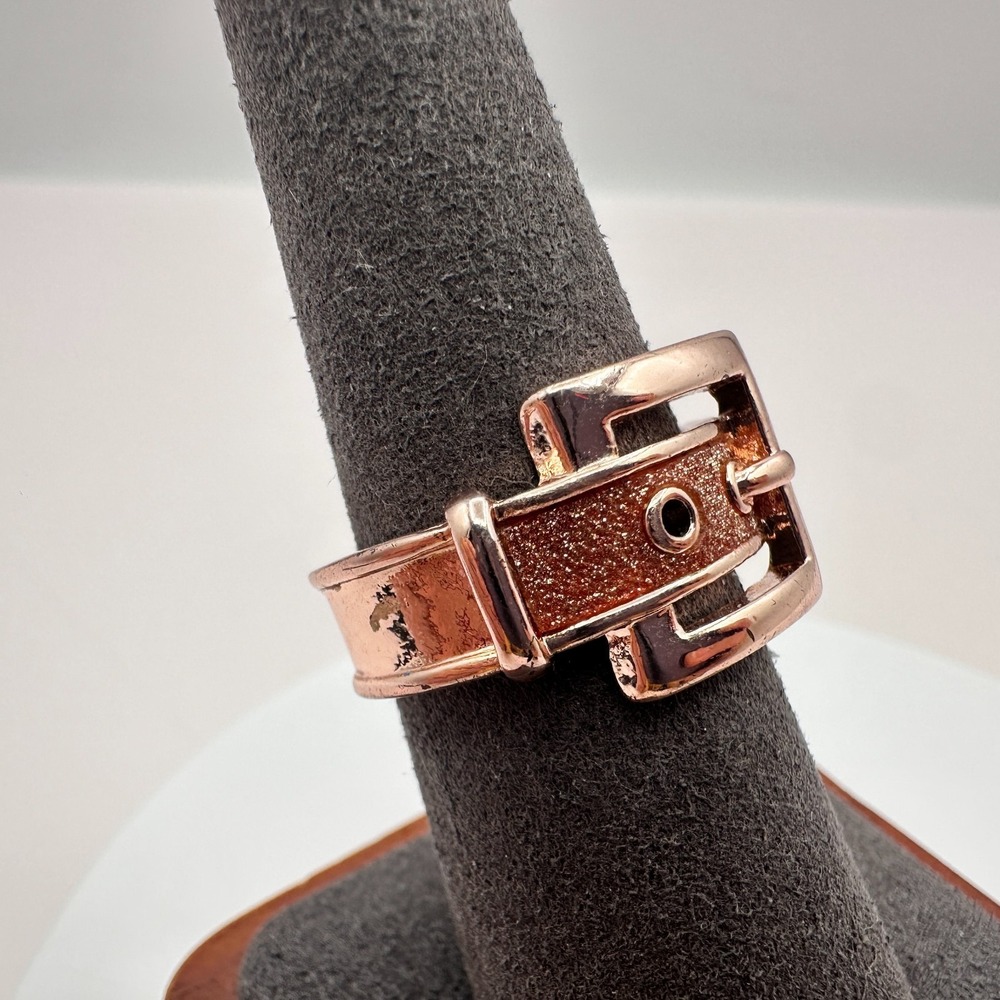 Vintage 90s Rose Gold Tone Resin Belt Buckle Fashion Ring Statement Jewelry - Picture 3 of 8